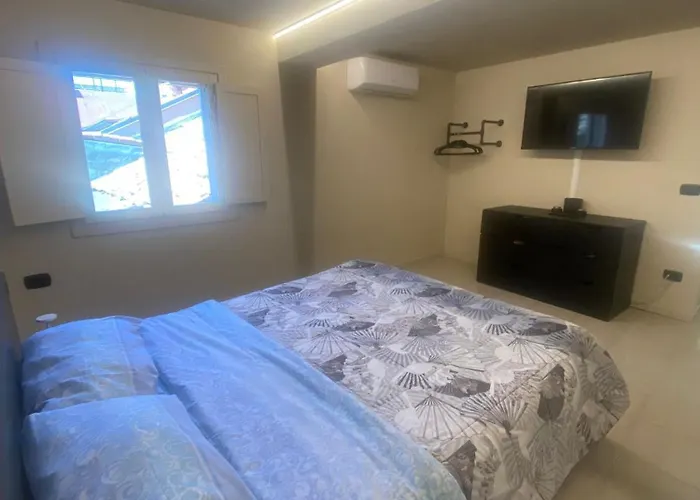 Apartamento Little Loft On Roofs Módena