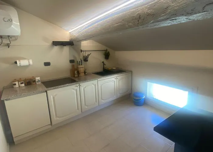 Lägenhet Little Loft On Roofs Modena